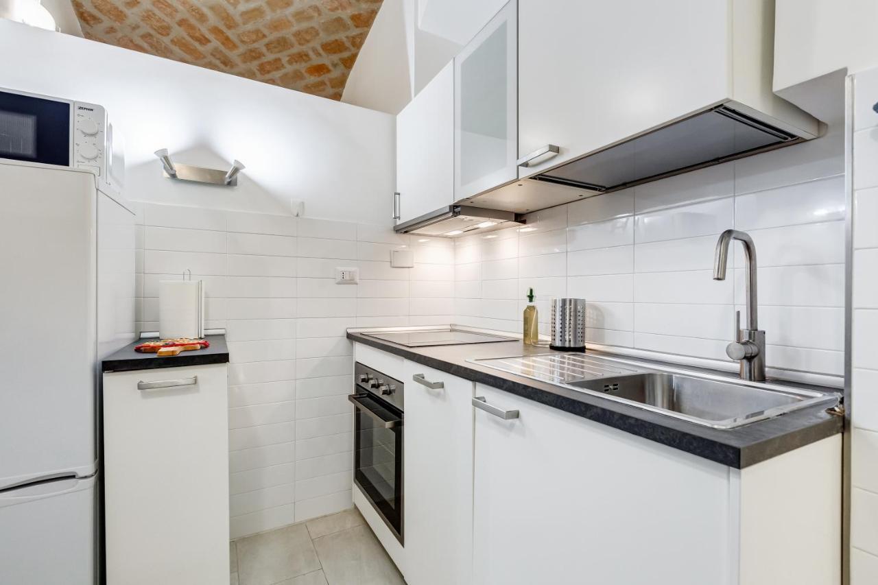 Cosy Apartment- Colosseum- Termini Railway Apartment *